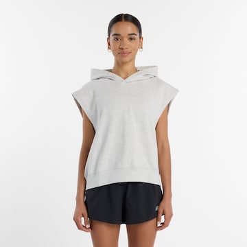 new balance Sweatshirt 'Embossed' in Grijs: voorkant