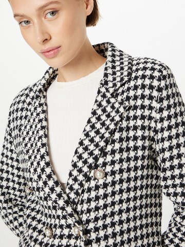 Hailys Blazer 'Dalia' in Schwarz