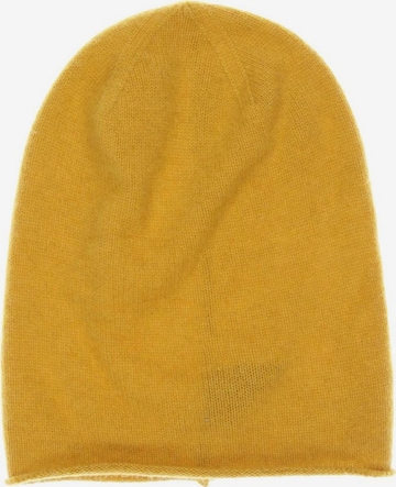 Zwillingsherz Hat & Cap in One size in Yellow: front