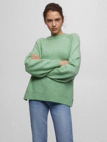 Pull&Bear Sweater in Green: front