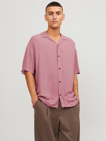 JACK & JONES Regular fit Button Up Shirt 'JJEJeff' in Pink: front