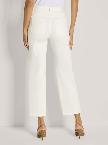 Regular Jean MADELEINE en blanc