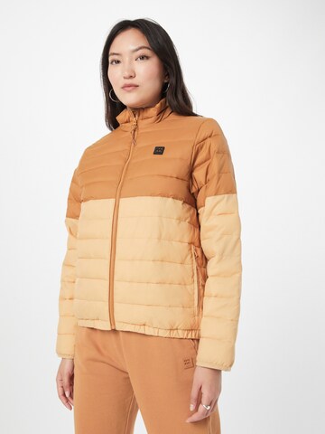 BILLABONGPrijelazna jakna 'NEVER STOP' - smeđa boja: prednji dio