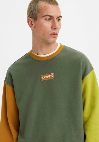 LEVI'S ® Sweatshirt in Grün