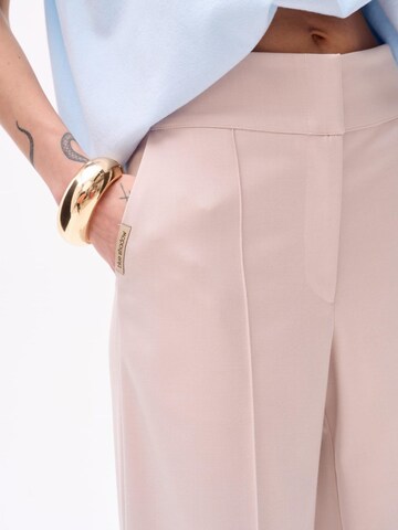 Blue Shadow Regular Hose‌‌‌‌‌‌‌‌‌ in Beige