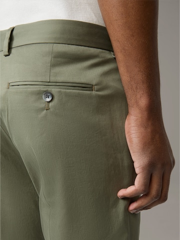 STRELLSON Slim fit Pleated Pants 'Kyle' in Green