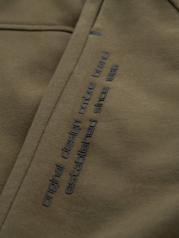 Slimfit Pantaloni sportivi di Ombre in verde