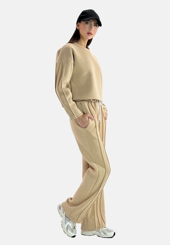 Elara Regular Tracksuit in Beige