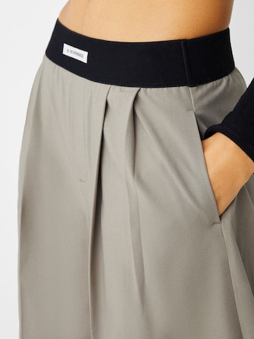 Bershka Wide Leg Hose in Grün