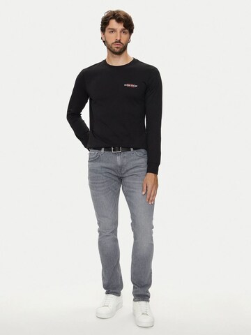 Maglietta di GUESS in nero