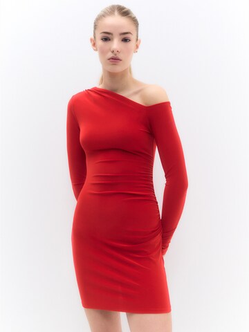 Pull&Bear Dress in Red: front