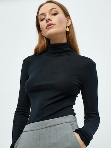 minus Shirt 'Cally' in Zwart