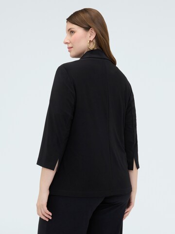 Fiorella Rubino Blazers in Zwart