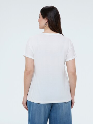 Top di Fiorella Rubino in bianco