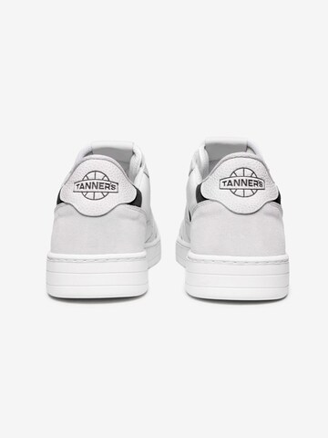 Tanners Sneakers 'Off-Court Clean' in White