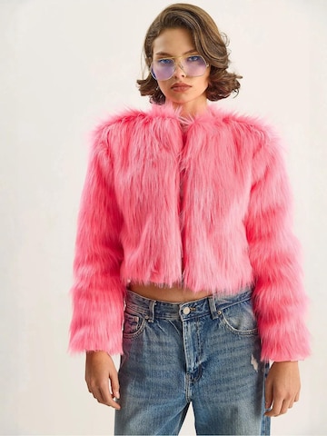 Bianco Lucci Tussenmantel in Roze