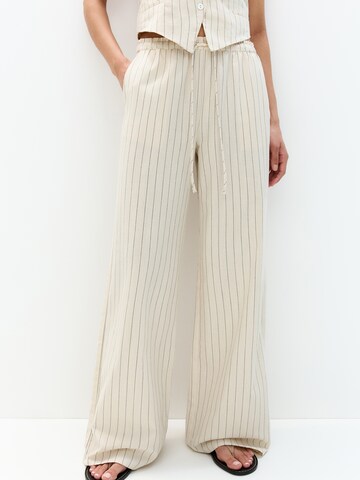 Pull&Bear Loosefit Hose in Beige: Vorderseite