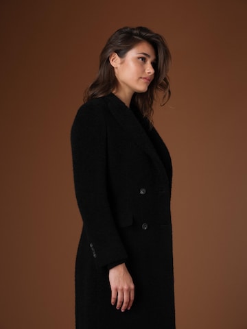 Manteau d’hiver Vulto en noir