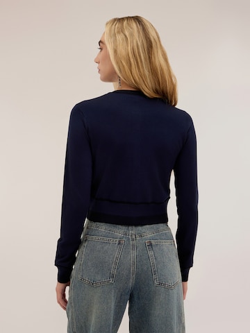 Pullover di MOTIVI in blu