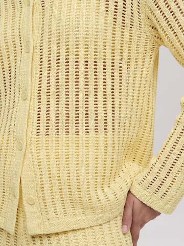 EDITED Regular Trousers 'Finn' in Yellow