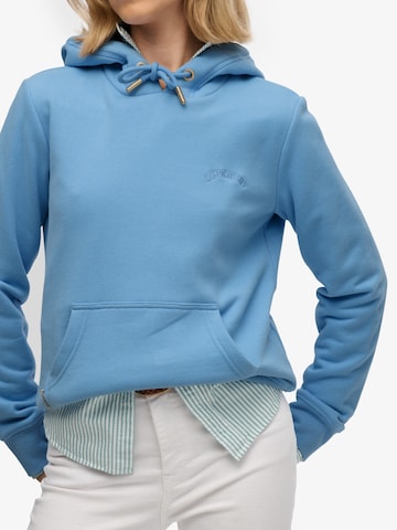 Superdry Sweatshirt 'ESSENTIAL' i blå