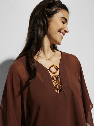 bonprix Strandjurk in Bruin