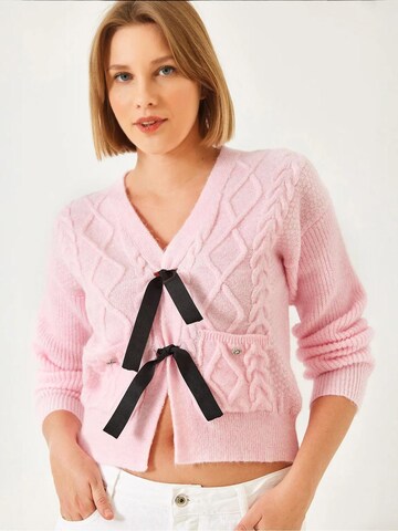 Cardigan Bianco Lucci en rose