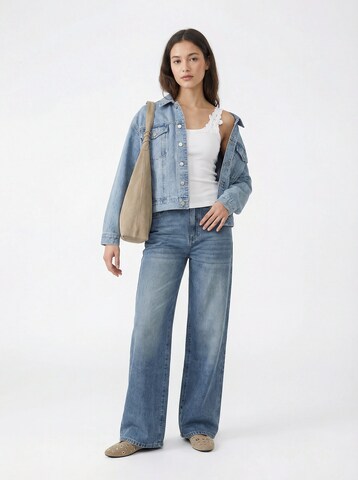 Top 'Manja' di studioselect in bianco