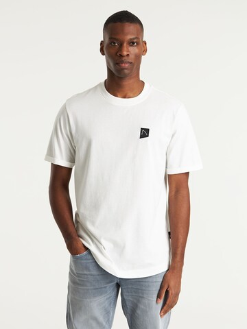 CHASIN' Shirt 'Bro' in White: front