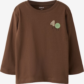 NAME IT Shirts 'NMMOLAF' i brun: forside