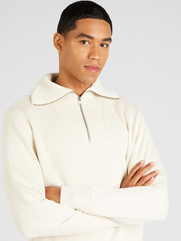 Banana Republic Pullover in Beige