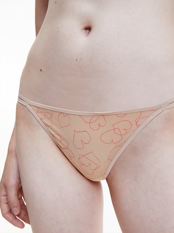 Calvin Klein Underwear String bugyik - bézs: elől
