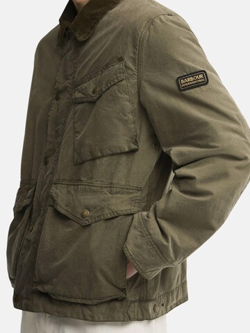Veste d’hiver 'WINTER DRIFTER' Barbour International en vert