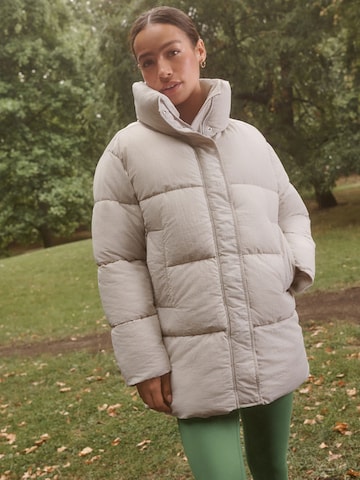 Next Ανοιξιάτικο και φθινοπωρινό παλτό σε λευκό: μπροστά