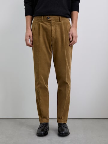 Scalpers Обычный Брюки со складками 'Velaz' в Бежевый