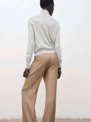 MANGO Sweter 'AMAIO' w kolorze szary