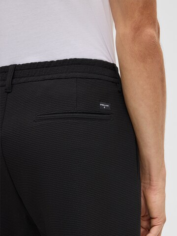 Regular Pantalon à plis ' Lui ' STRELLSON en noir