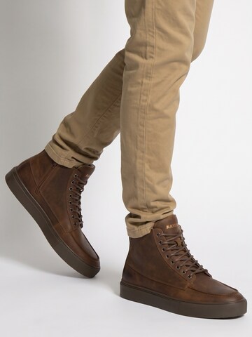 BLACKSTONE Sneakers hoog 'RUBY EERO - ZIPPER' in Bruin