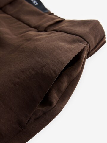 Loosefit Pantalon à plis Next en marron