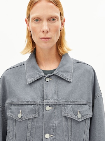 ARMEDANGELS Between-season jacket in Grey