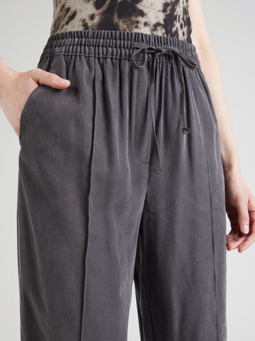 JDY - regular Pantalón 'JDYOLLI' en negro