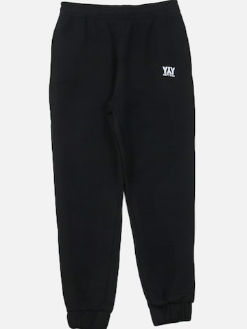 HEFTYKA Regular Sporthose‌ in Schwarz: Vorderseite