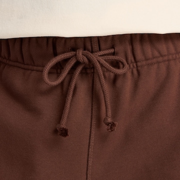 new balance Loosefit Shorts 'Athletics' in Braun