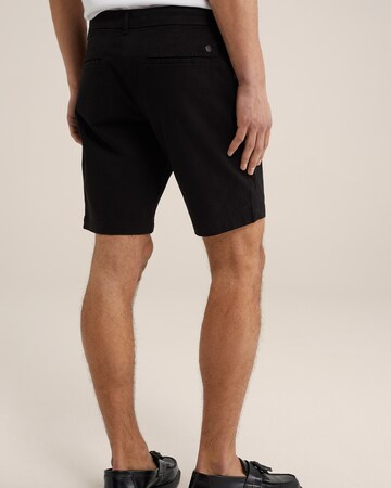 WE Fashion Regular Shorts in Schwarz