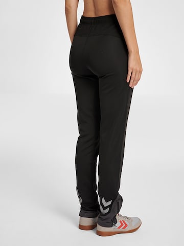 Coupe slim Pantalon de sport Hummel en noir