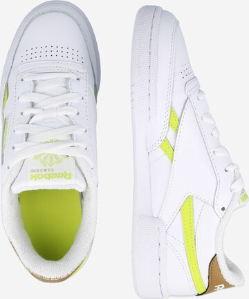 Reebok Trampki niskie 'Club C Revenge' w kolorze biały