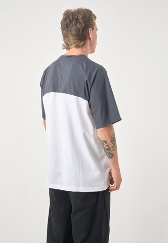 Cleptomanicx Shirt 'Boxy Tee Ligull College' in Grey