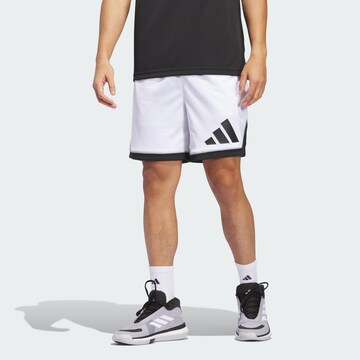 Loosefit Pantaloni sportivi 'Basketball Badge of Sport' di ADIDAS PERFORMANCE in bianco: frontale
