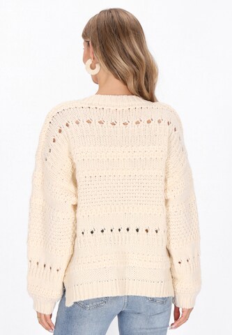 IZIA Υπερμέγεθες πουλόβερ 'Boho' σε λευκό