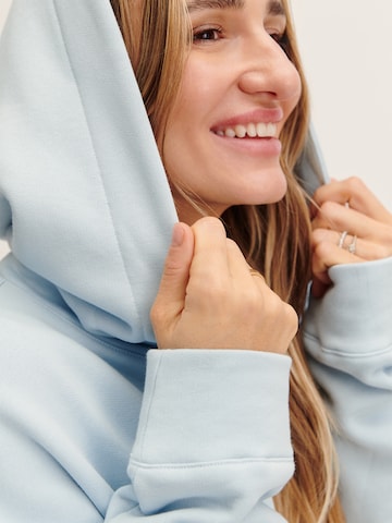 Tatiana Zidekova Μπλούζα φούτερ σε μπλε